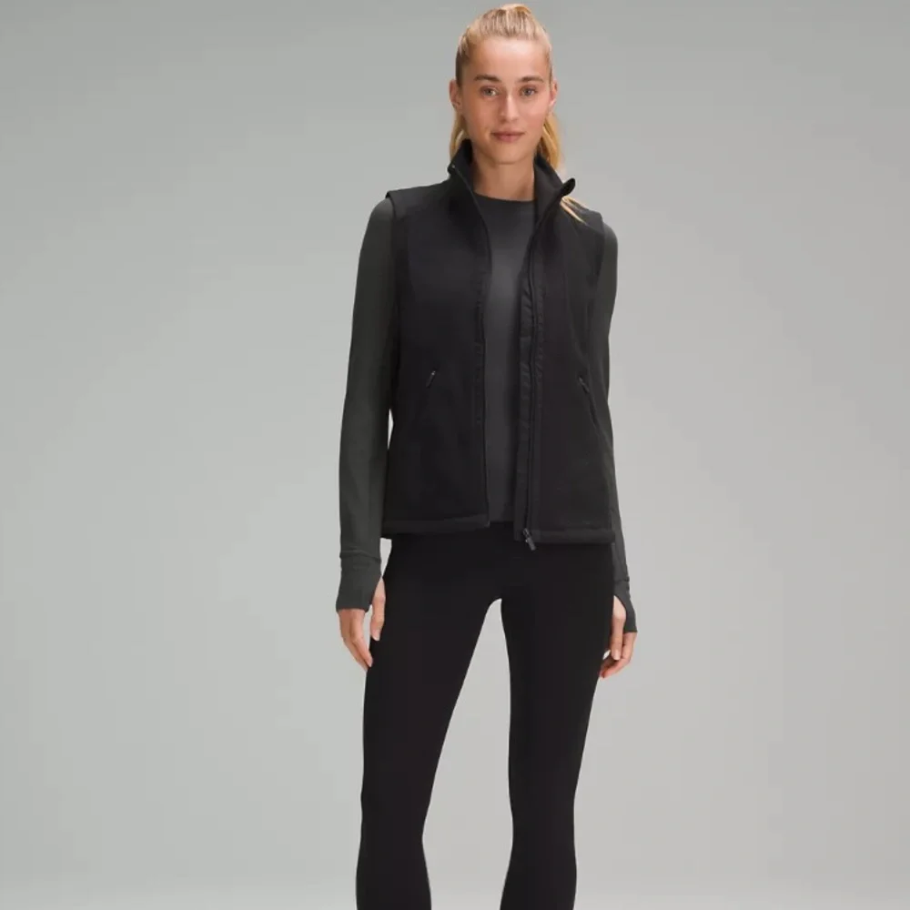 🆕WT! Lululemon Fleece-Lined Running Vest in Black • Woman’s Size 6 - Picture 7 of 10